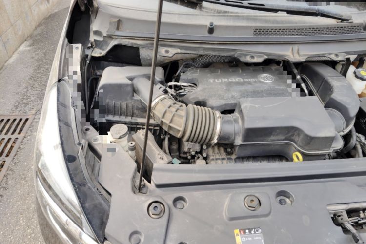 Used Buick GL8 2020 Land Business Class 652T Luxury Model Engine Bay Right