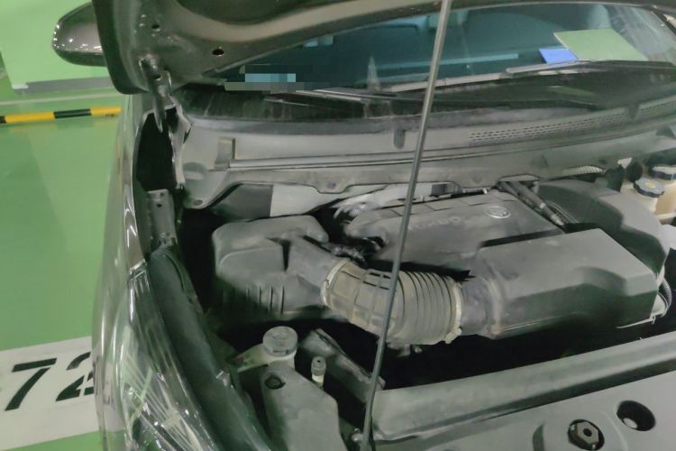 Used Buick GL8 2020 Land Cruiser Executive Class 652T Comfort Model Engine Bay Right