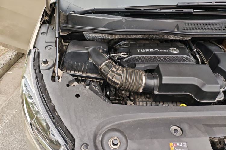 Used Buick GL8 2020 ES Land Cruiser 653T Comfort Edition Engine Bay Right