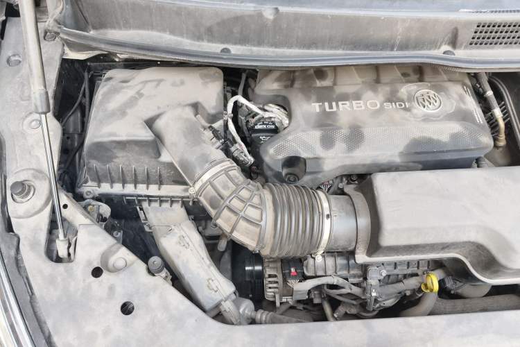 Used Buick GL8 2020 ES Land Cruiser 653T Comfort Edition Engine Bay Right
