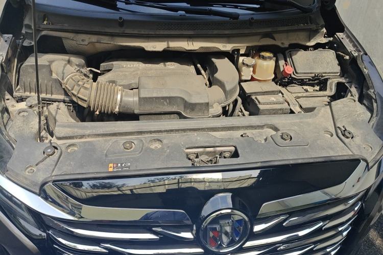 Used Buick GL8 2020 Land Business Class 652T Luxury Model Engine Bay