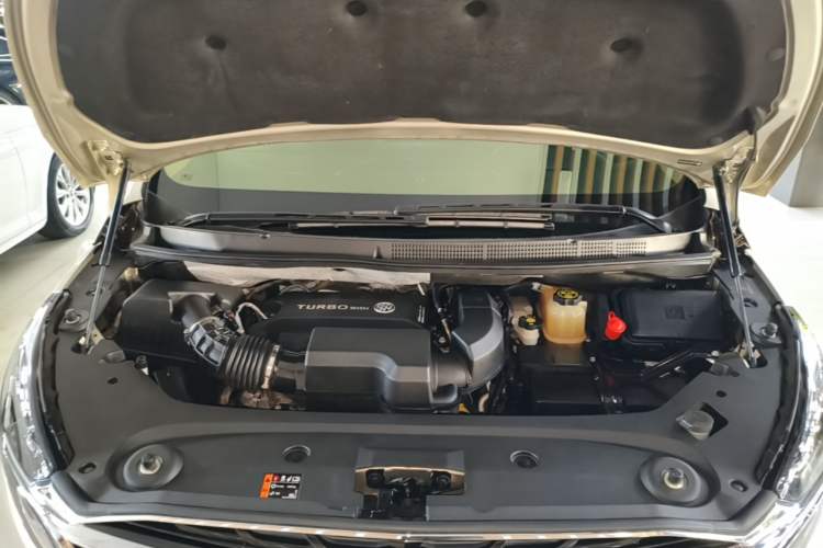 Used Buick GL8 2020 ES Land Cruiser 653T Luxury Edition Engine Bay