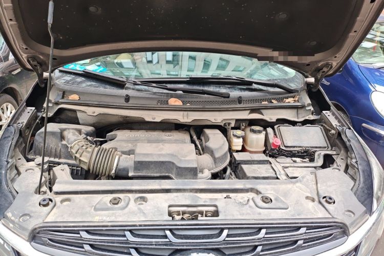 Used Buick GL8 2020 Land Cruiser Executive Class 652T Comfort Model Engine Bay