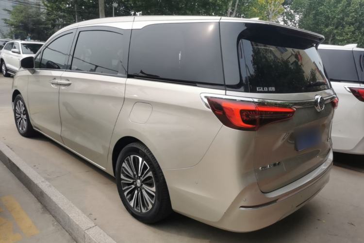 Used Buick GL8 2020 ES Land Cruiser 653T Luxury Model Exterior 2