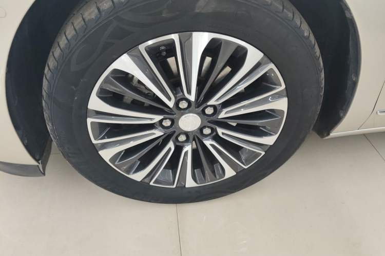 Used Buick GL8 2020 ES Land Cruiser 653T Flagship Model Exterior 4