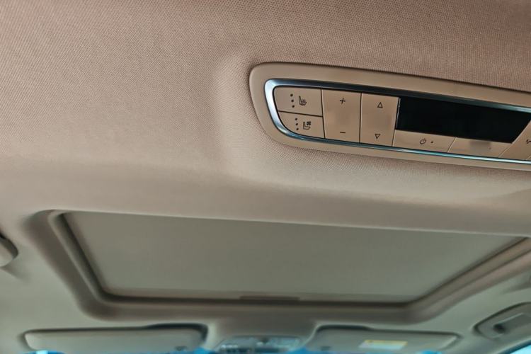 Used Buick GL8 2020 ES Land Cruiser 653T Luxury Model Headliner