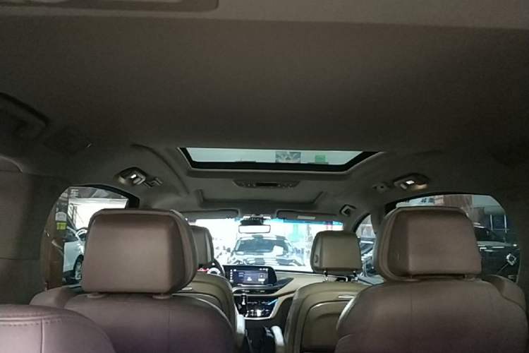 Used Buick GL8 2020 ES Land Cruiser 653T Flagship Model Headliner