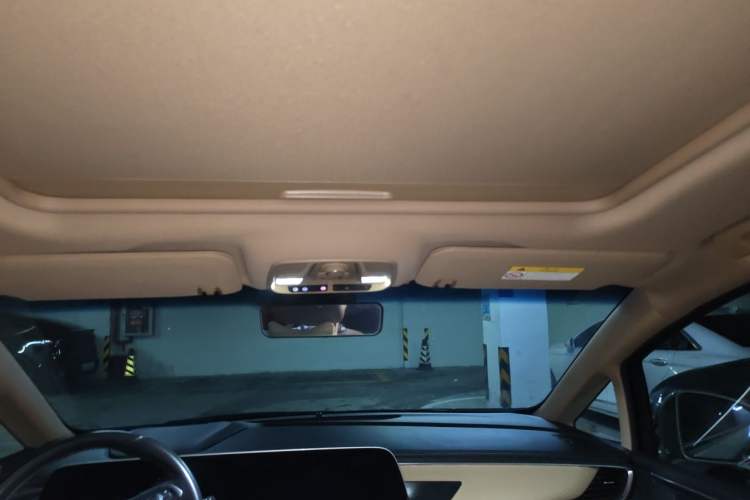 Used Buick GL8 2020 ES Land Cruiser 653T Luxury Model Headliner