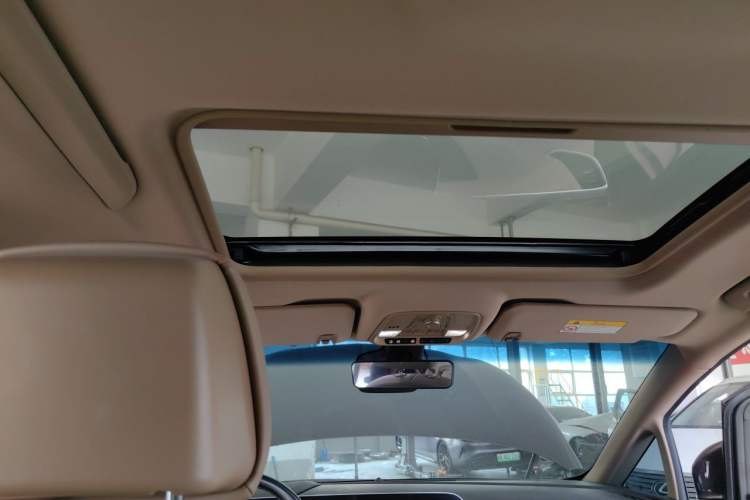 Used Buick GL8 2020 ES Land Cruiser 653T Flagship Model Headliner