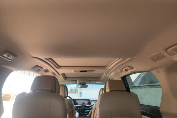 Used Buick GL8 2020 ES Land Cruiser 653T Luxury Model Headliner