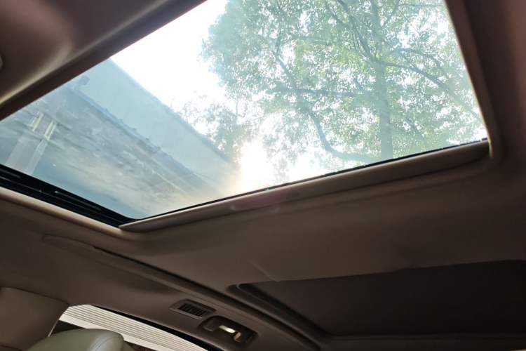 Used Buick GL8 2020 ES Land Cruiser 653T Luxury Model Headliner