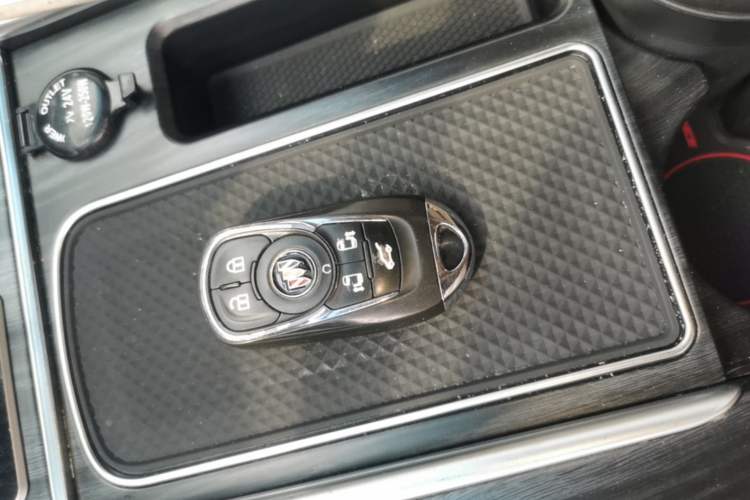 Used Buick GL8 2020 ES Land Cruiser 653T Luxury Model Interior 1