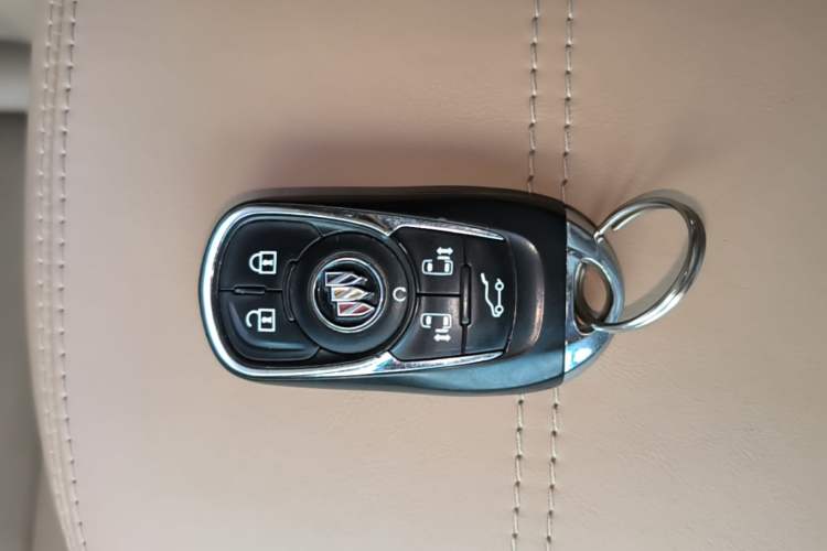 Used Buick GL8 2020 ES Land Cruiser 653T Flagship Model Interior 1