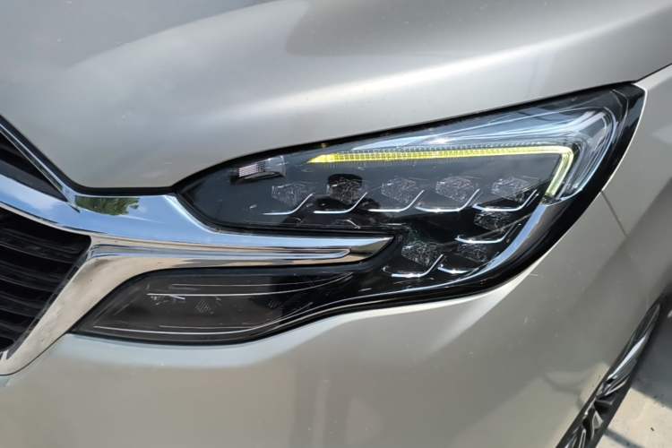 Used Buick GL8 2020 ES Land Cruiser 653T Flagship Model Left Front Headlight
