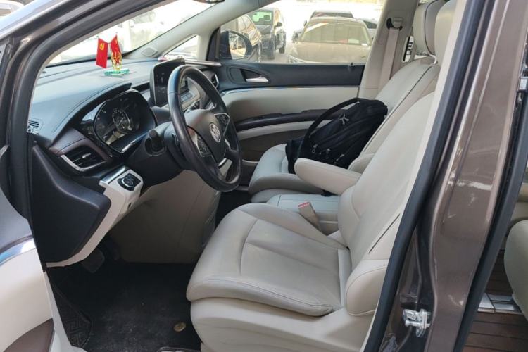 Used Buick GL8 2020 Land Business Class 652T Luxury Model Left Front Seat