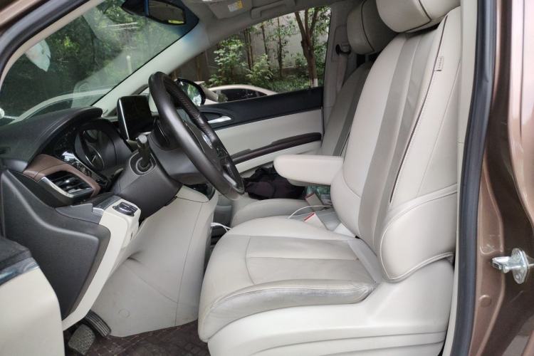 Used Buick GL8 2020 Land Business Class 652T Premium Model Left Front Seat