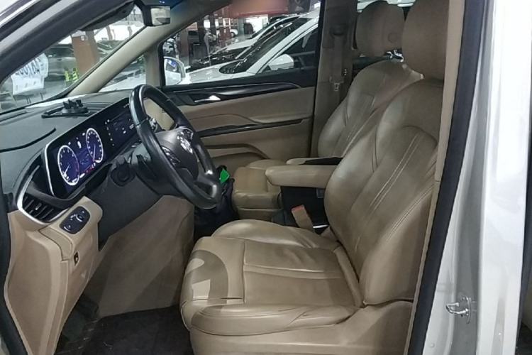 Used Buick GL8 2020 ES Land Cruiser 653T Flagship Model Left Front Seat