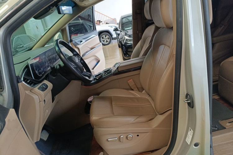 Used Buick GL8 2020 ES Land Cruiser 653T Luxury Model Left Front Seat