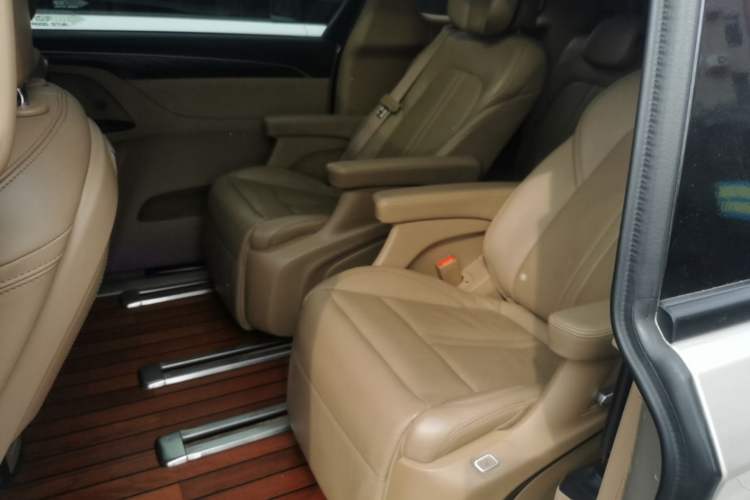 Used Buick GL8 2020 ES Land Cruiser 653T Luxury Model Left Rear Seat