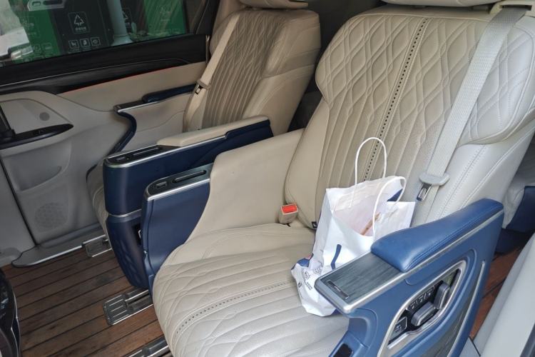 Used Buick GL8 2020 ES Land Cruiser 653T Comfort Edition Left Rear Seat