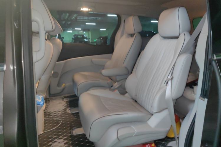 Used Buick GL8 2020 Land Cruiser Executive Class 652T Comfort Model Left Rear Seat