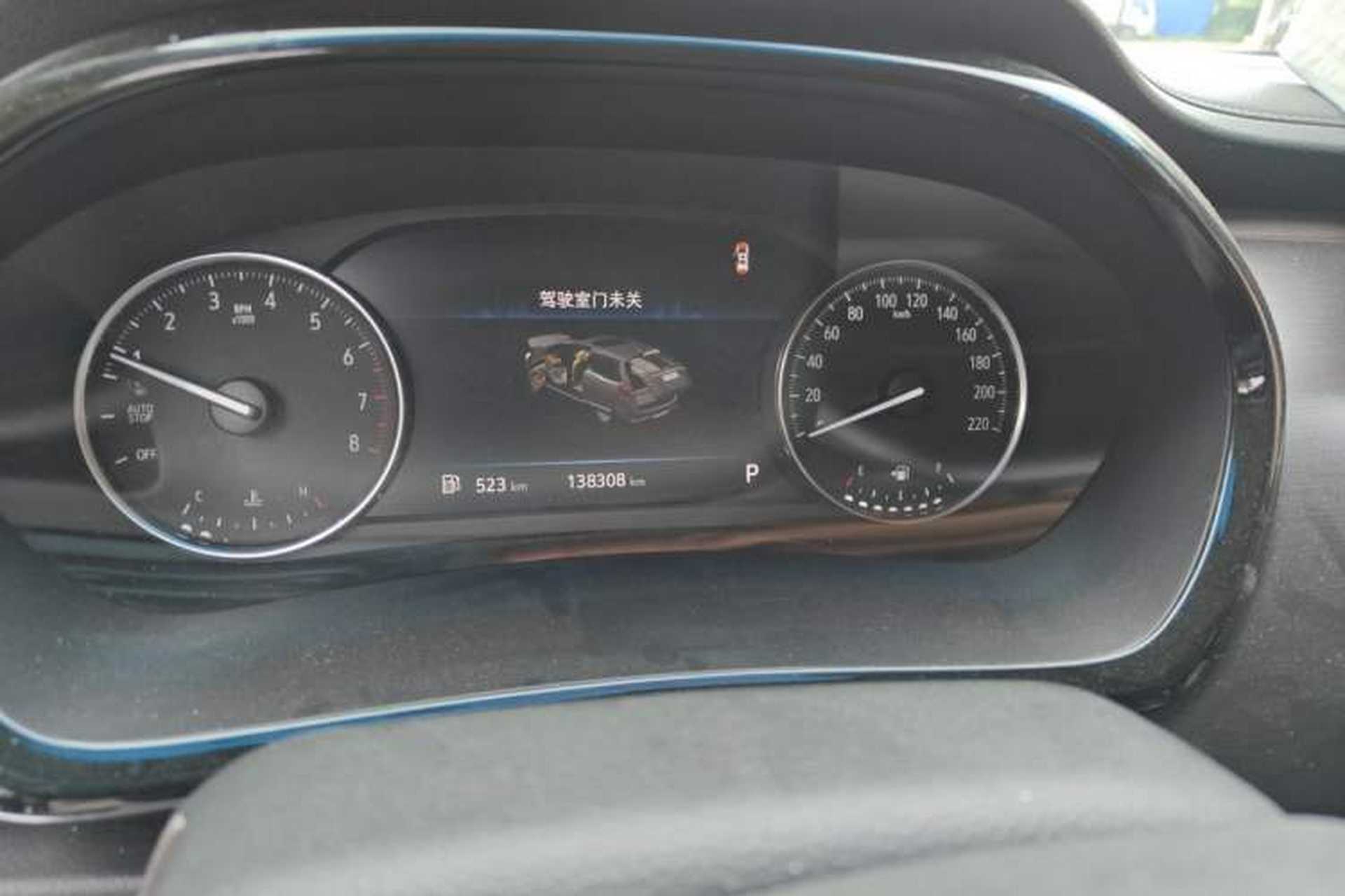 Used Buick GL8 2020 Land Cruiser Executive Class 652T Comfort Model Odometer Close Up