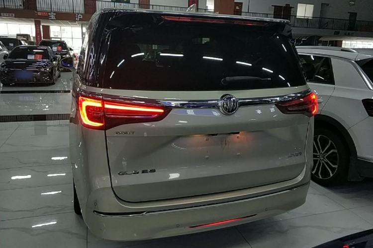 Used Buick GL8 2020 ES Land Cruiser 653T Flagship Model Rear