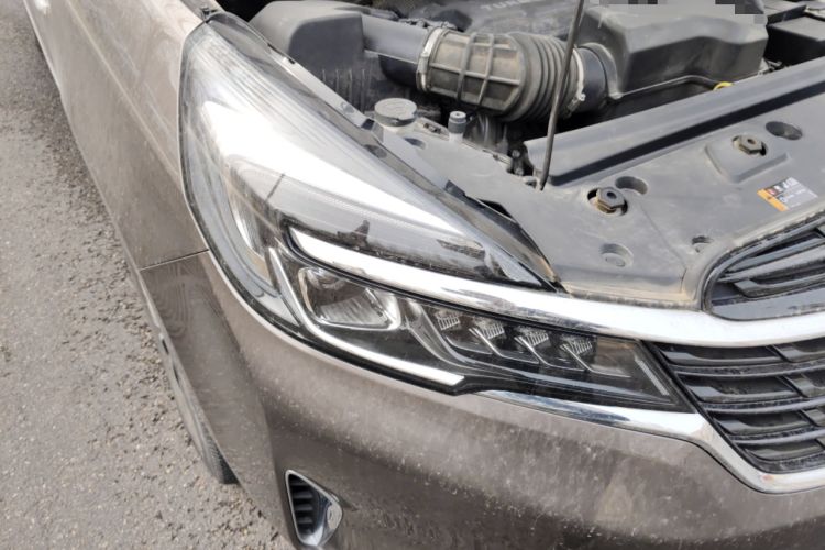 Used Buick GL8 2020 Land Business Class 652T Luxury Model Right Front Headlight
