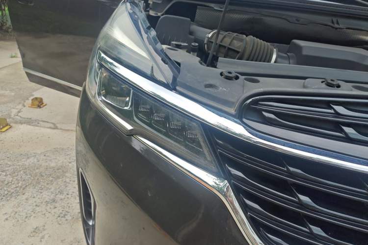 Used Buick GL8 2020 Land Business Class 652T Premium Model Right Front Headlight
