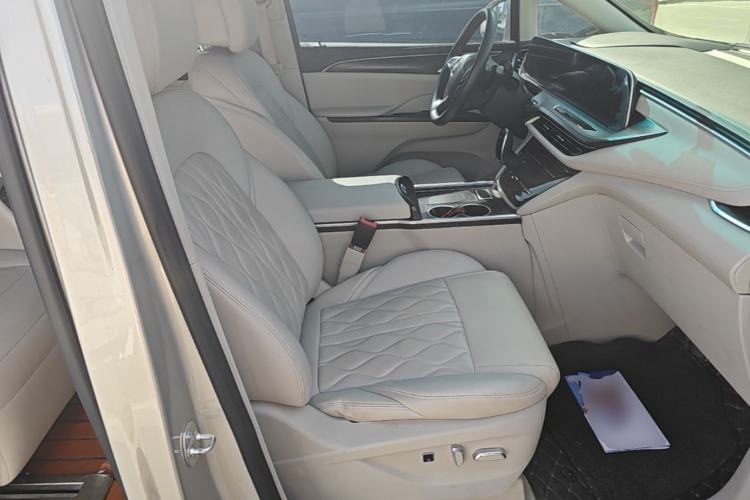 Used Buick GL8 2020 ES Land Cruiser 653T Comfort Edition Right Front Seat