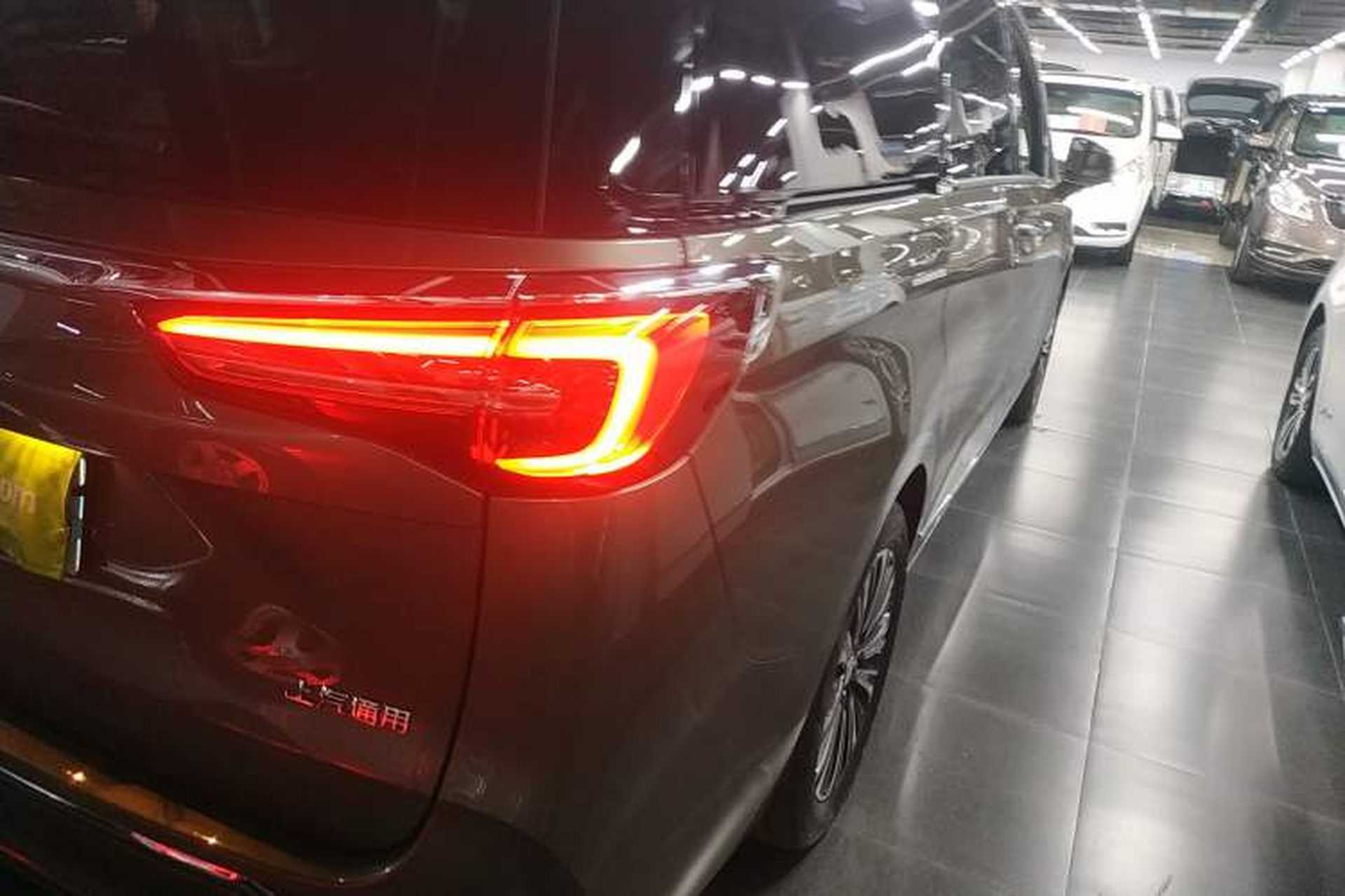Used Buick GL8 2020 ES Land Cruiser 653T Flagship Model Right Rear Taillight