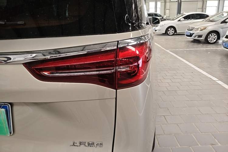 Used Buick GL8 2020 ES Land Cruiser 653T Luxury Edition Right Rear Taillight