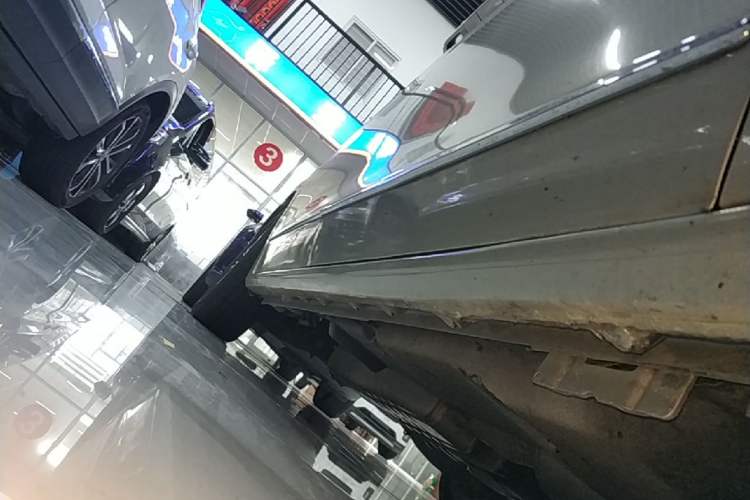 Used Buick GL8 2020 ES Land Cruiser 653T Flagship Model Right Side Sill