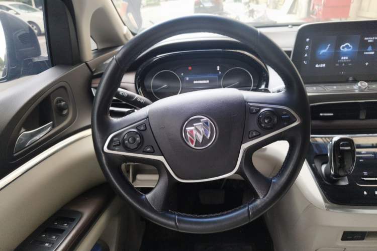 Used Buick GL8 2020 Land Business Class 652T Luxury Model Steering Wheel