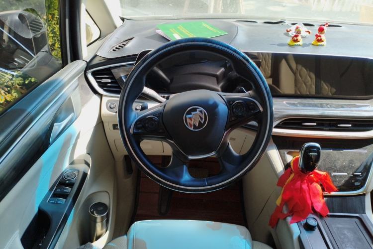 Used Buick GL8 2020 ES Land Cruiser 653T Comfort Edition Steering Wheel