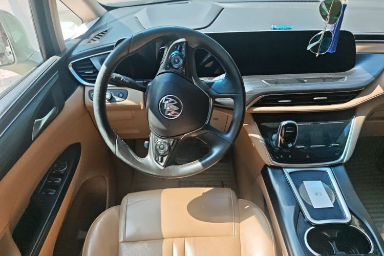 Used Buick GL8 2020 ES Land Cruiser 653T Luxury Model Steering Wheel