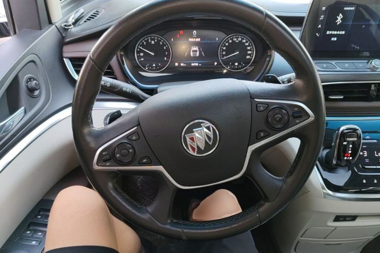 Used Buick GL8 2020 Land Business Class 652T Luxury Model Steering Wheel