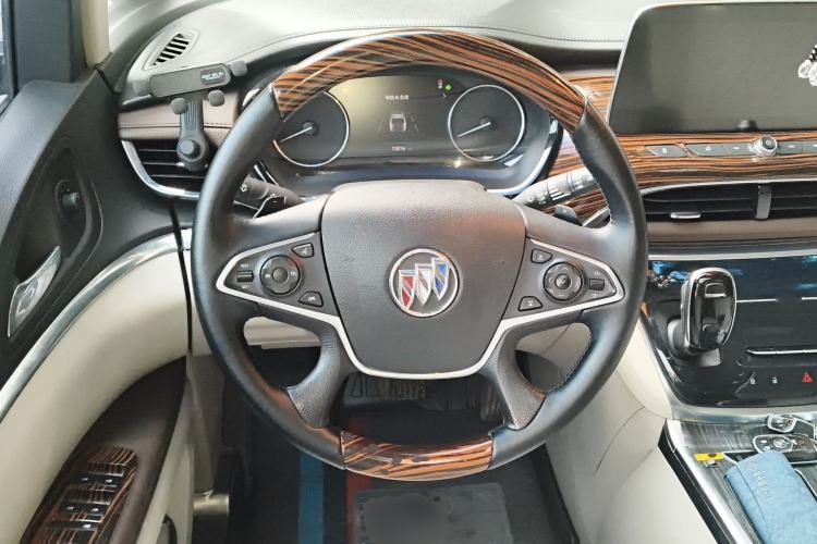 Used Buick GL8 2020 Land Business Class 652T Luxury Model Steering Wheel
