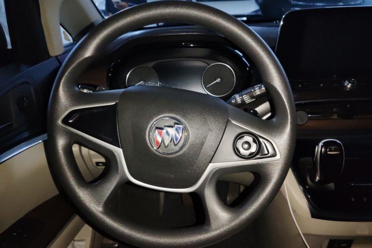 Used Buick GL8 2020 Land Cruiser Executive Class 652T Comfort Model Steering Wheel