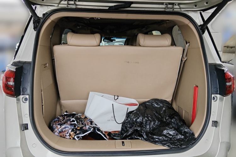 Used Buick GL8 2020 ES Land Cruiser 653T Luxury Model Trunk