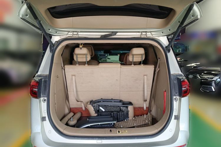 Used Buick GL8 2020 ES Land Cruiser 653T Luxury Model Trunk