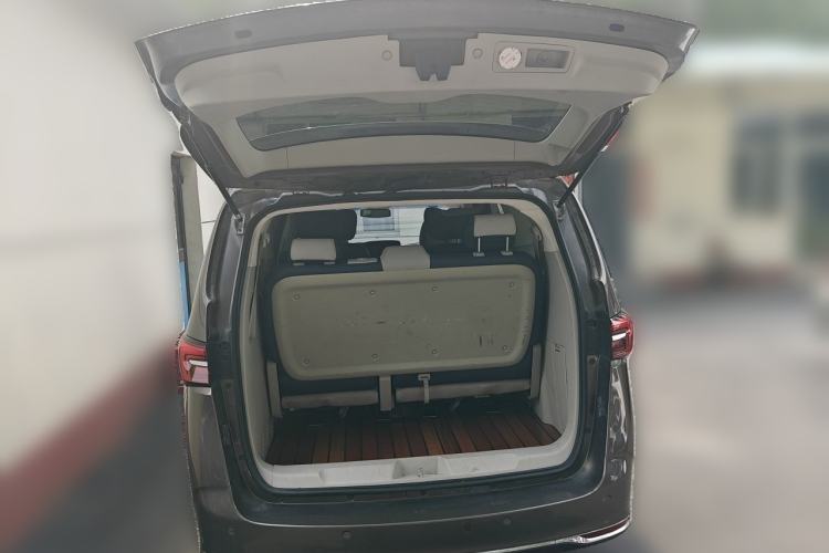 Used Buick GL8 2020 Land Business Class 652T Luxury Model Trunk