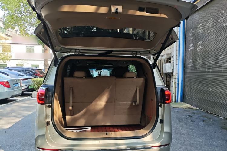 Used Buick GL8 2020 ES Land Cruiser 653T Luxury Model Trunk