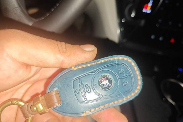 Used Buick GL8 2020 Land Business Class 652T Luxury Model Vehicle Key