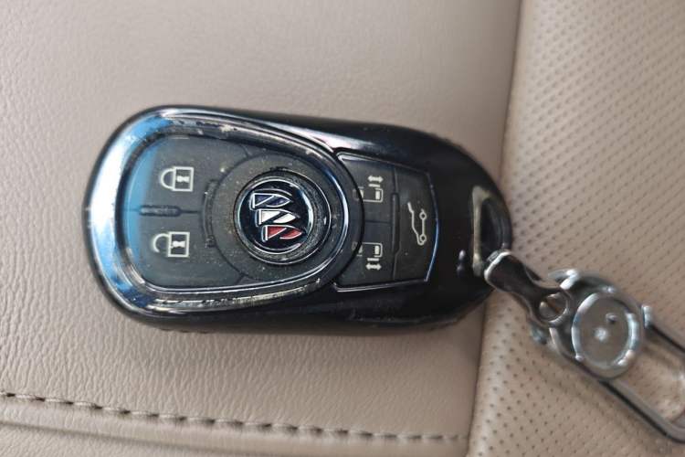 Used Buick GL8 2020 ES Land Cruiser 653T Flagship Model Vehicle Key