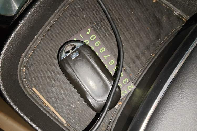 Used Buick GL8 2020 ES Land Cruiser 653T Luxury Model Vehicle Key