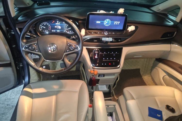 Used Buick GL8 2020 Land Business Class 652T Luxury Model Center Console