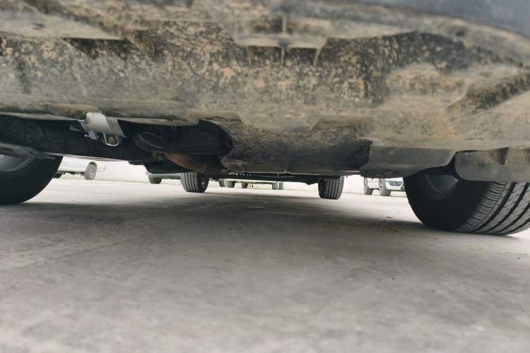 Used Buick GL8 2020 Land Cruiser Executive Class 652T Comfort Model Chassis Front