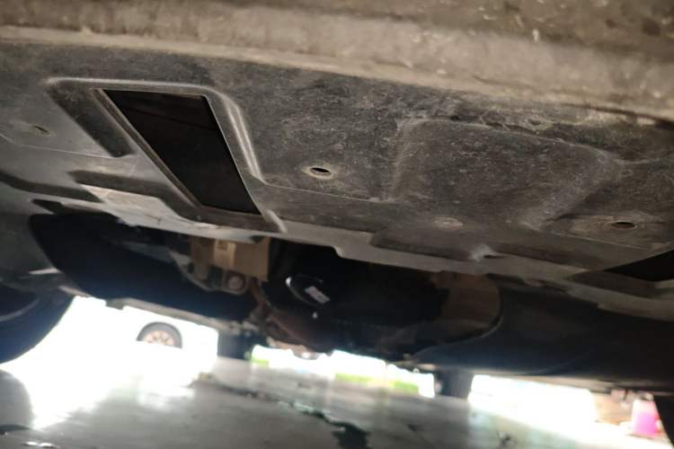 Used Buick GL8 2020 ES Land Cruiser 653T Luxury Model Chassis Front