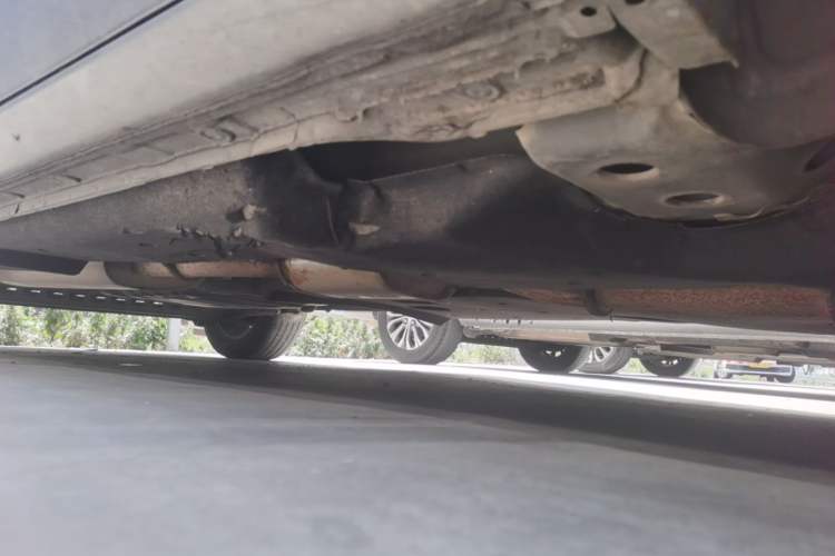 Used Buick GL8 2020 Land Cruiser Executive Class 652T Comfort Model Chassis Front Right